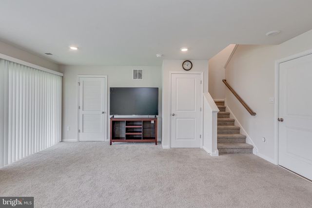 488 MONTE FARM RD, Mount Laurel, NJ 08054