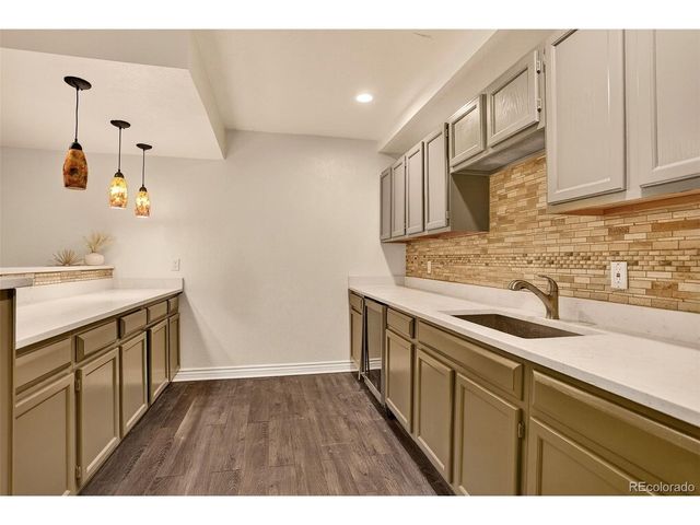 465 N Flat Rock St, Aurora, CO 80018