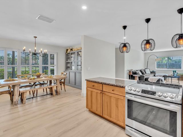 3904 Lowson Boulevard, Delray Beach, FL 33445