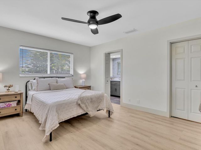 3904 Lowson Boulevard, Delray Beach, FL 33445