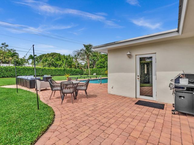3904 Lowson Boulevard, Delray Beach, FL 33445