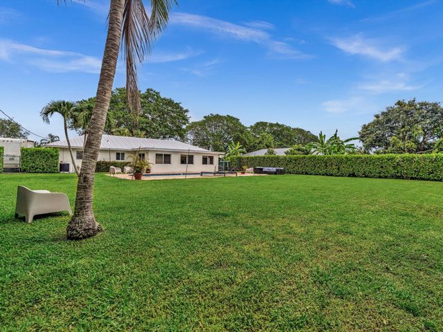 3904 Lowson Boulevard, Delray Beach, FL 33445