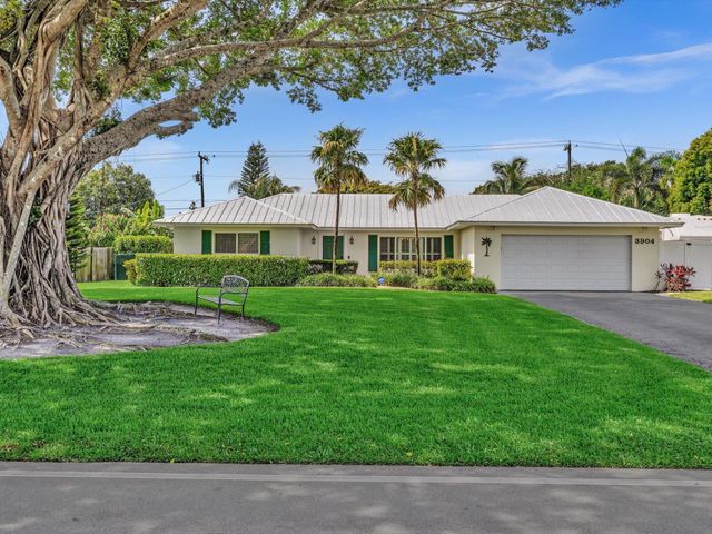 3904 Lowson Boulevard, Delray Beach, FL 33445