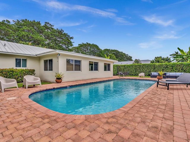3904 Lowson Boulevard, Delray Beach, FL 33445