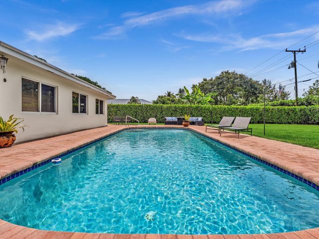 3904 Lowson Boulevard, Delray Beach, FL 33445