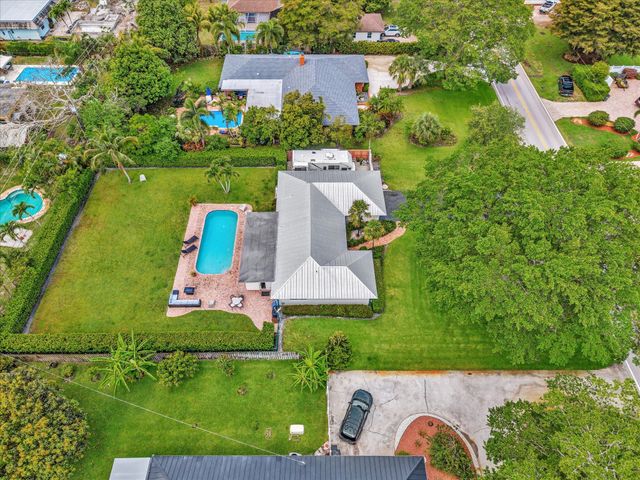3904 Lowson Boulevard, Delray Beach, FL 33445