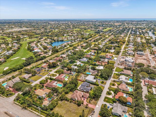 3904 Lowson Boulevard, Delray Beach, FL 33445