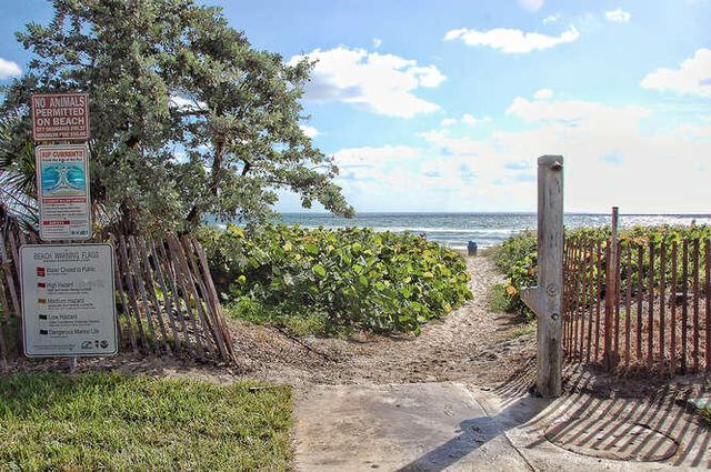 3904 Lowson Boulevard, Delray Beach, FL 33445