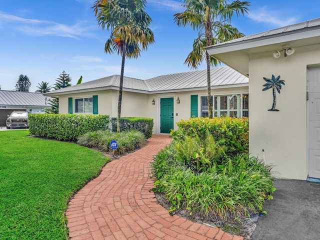 3904 Lowson Boulevard, Delray Beach, FL 33445