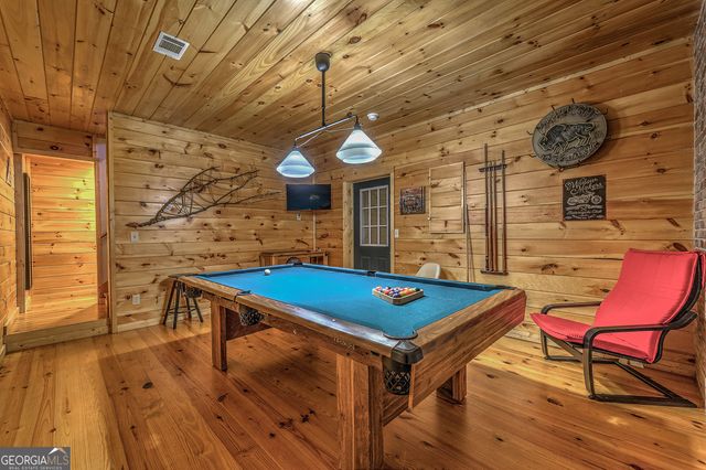 403 Gunite Circle, Ellijay, GA 30540