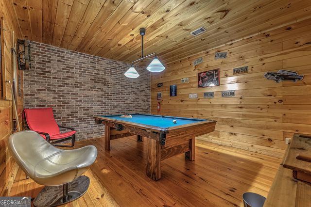 403 Gunite Circle, Ellijay, GA 30540