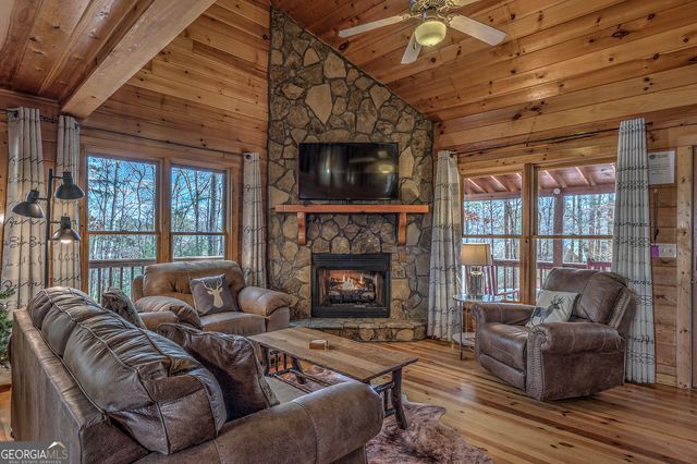 403 Gunite Circle, Ellijay, GA 30540