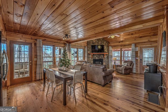 403 Gunite Circle, Ellijay, GA 30540