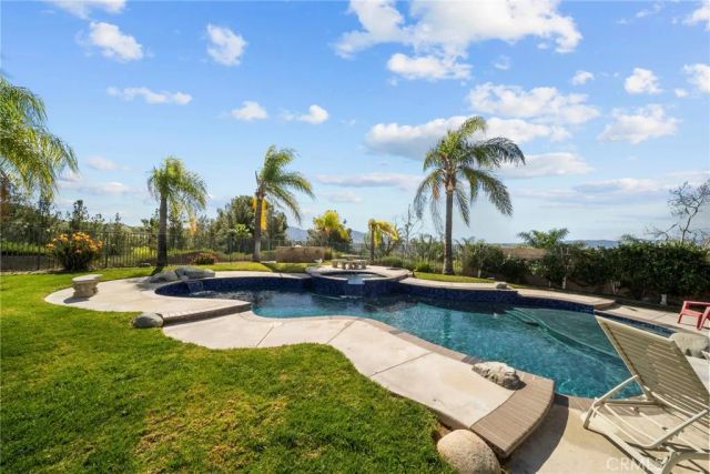 28246 Deer Court, Canyon Country, CA 91351