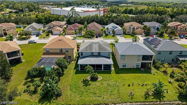 8285 Silver Birch WAY, Lehigh Acres, FL 33971