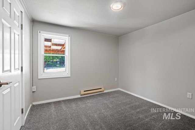 206 W 35th Street, Garden City, ID 83714