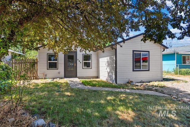 206 W 35th Street, Garden City, ID 83714