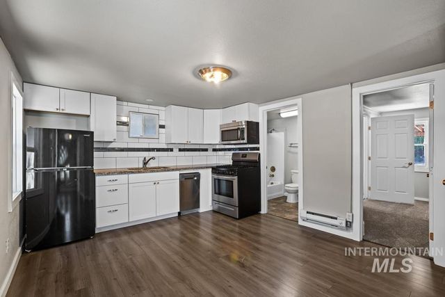 206 W 35th Street, Garden City, ID 83714