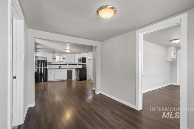 206 W 35th Street, Garden City, ID 83714