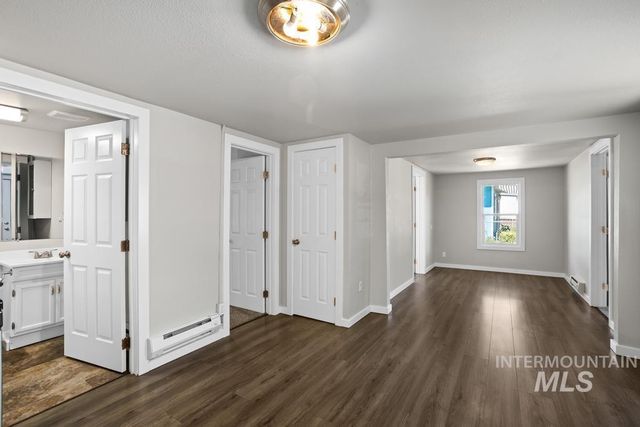 206 W 35th Street, Garden City, ID 83714