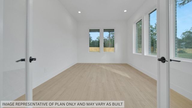 331 Louvenia Court, Pinehurst, TX 77362