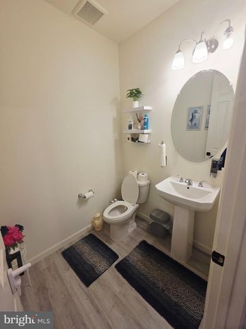 122 POE DR, Winchester, VA 22602