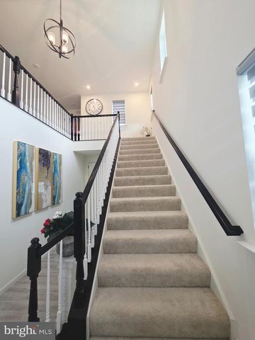 122 POE DR, Winchester, VA 22602
