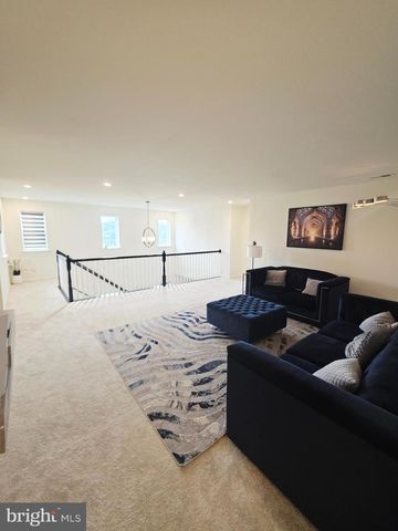 122 POE DR, Winchester, VA 22602