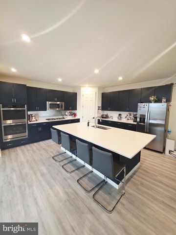 122 POE DR, Winchester, VA 22602