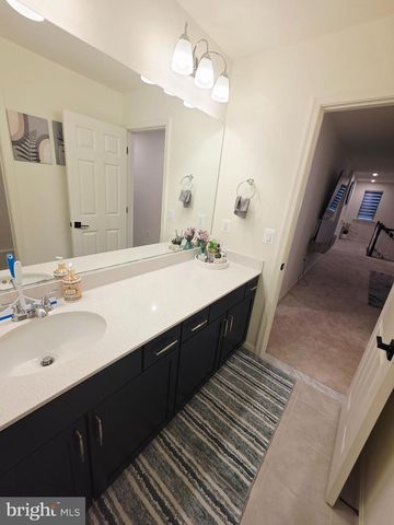 122 POE DR, Winchester, VA 22602