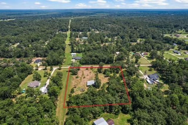 160 County Road 6498, Dayton, TX 77535