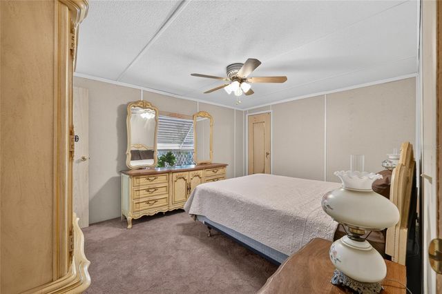 6510 NE 2ND PLACE, Ocala, FL 34470