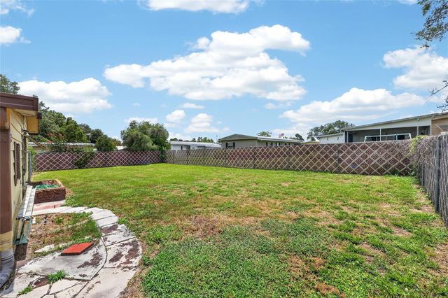 6510 NE 2ND PLACE, Ocala, FL 34470