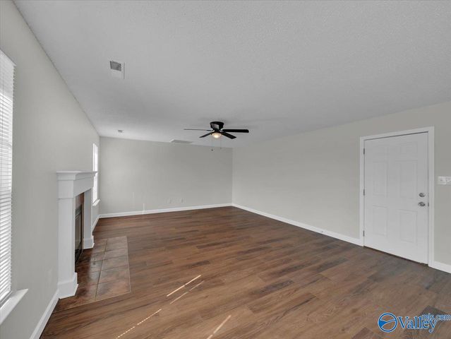 4822 Inglewood Court SE, Owens Cross Roads, AL 35763