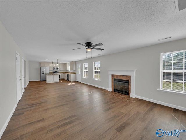 4822 Inglewood Court SE, Owens Cross Roads, AL 35763