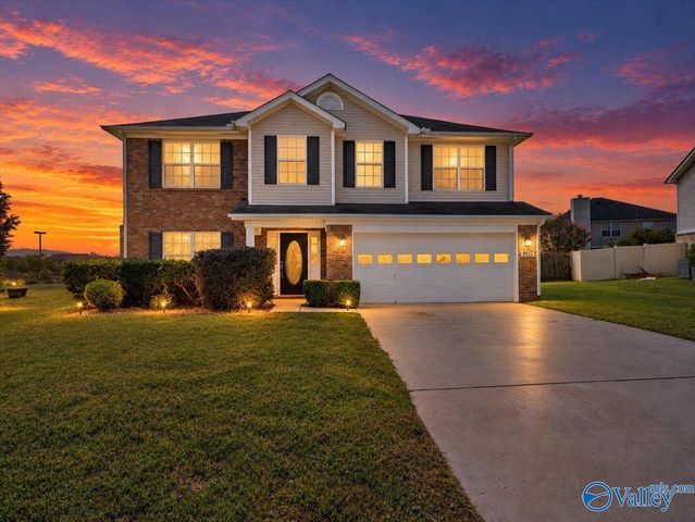 4822 Inglewood Court SE, Owens Cross Roads, AL 35763