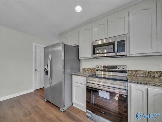 4822 Inglewood Court SE, Owens Cross Roads, AL 35763