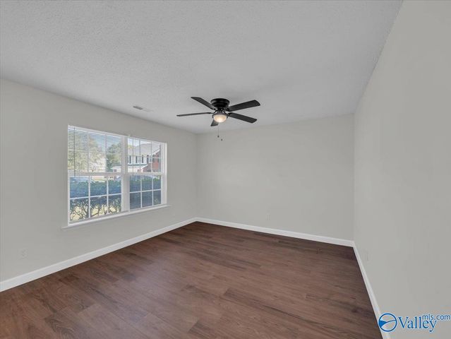 4822 Inglewood Court SE, Owens Cross Roads, AL 35763