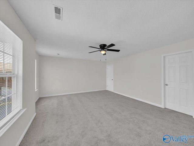 4822 Inglewood Court SE, Owens Cross Roads, AL 35763