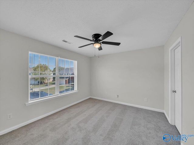 4822 Inglewood Court SE, Owens Cross Roads, AL 35763