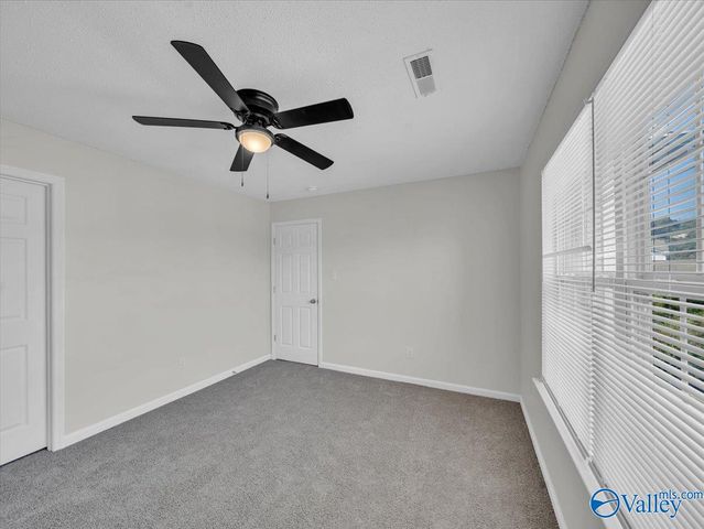 4822 Inglewood Court SE, Owens Cross Roads, AL 35763