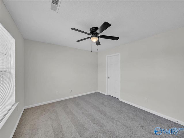4822 Inglewood Court SE, Owens Cross Roads, AL 35763