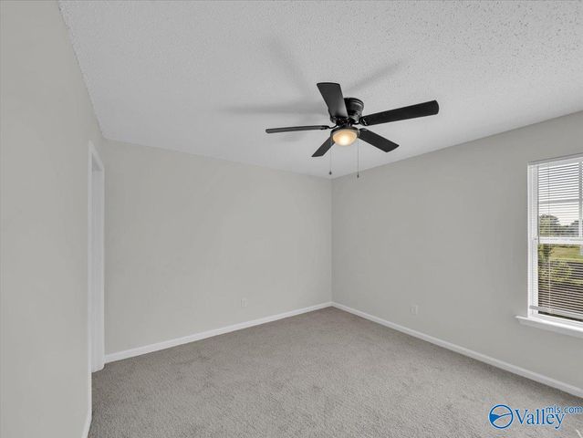 4822 Inglewood Court SE, Owens Cross Roads, AL 35763