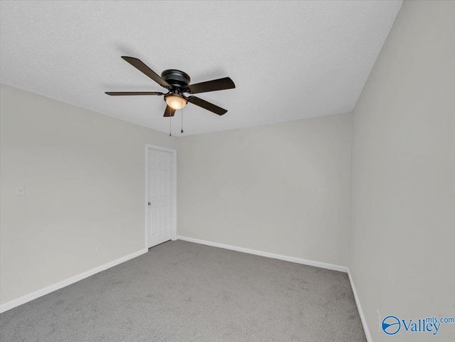 4822 Inglewood Court SE, Owens Cross Roads, AL 35763