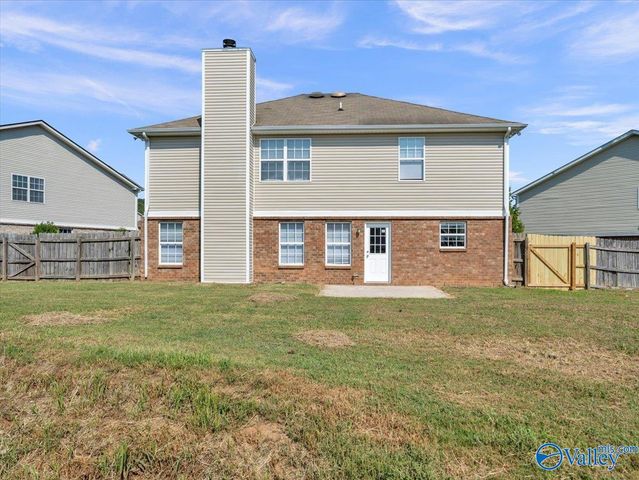 4822 Inglewood Court SE, Owens Cross Roads, AL 35763