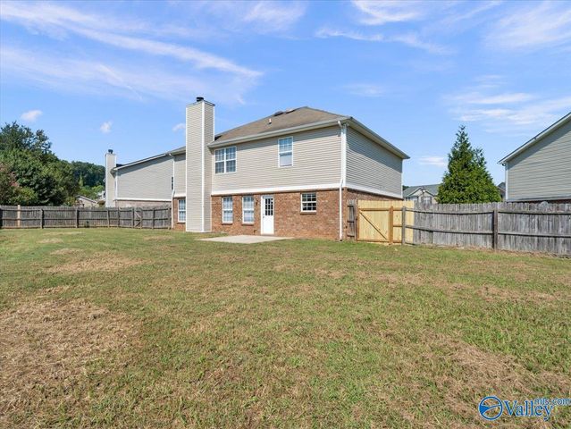 4822 Inglewood Court SE, Owens Cross Roads, AL 35763