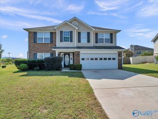 4822 Inglewood Court SE, Owens Cross Roads, AL 35763