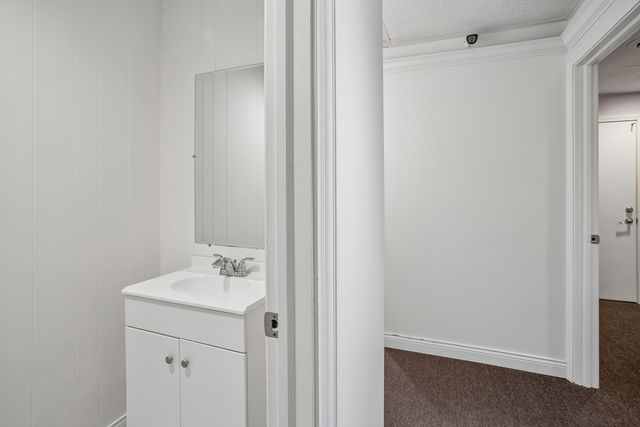 2832 N Milwaukee Avenue, Chicago, IL 60618
