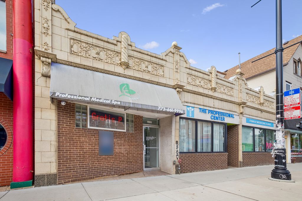 2832 N Milwaukee Avenue, Chicago, IL 60618
