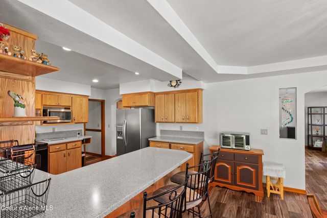 11089 N Point Hayden Dr, Hayden Lake, ID 83835
